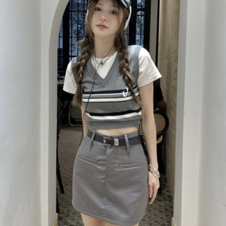 College-style Age-reducing Suit Womens Summer V-neck Stripe Fake Two-piece Stitching Top Casual Suit Skirt Two-piece Suit