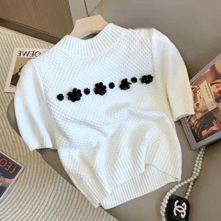 Spring 2022 Round Neck Bubble Short Sleeve Stylike Three-dimensional Flower Top Knitted Shirt T-shirt White Short Sweater for Women