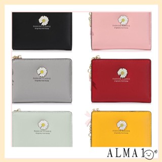 ALMA กระเป๋าใส่เหรียญ หนัง PU ใบสั้น แต่งจี้รูปดอกเดซี่ ขนาดเล็ก แต่งซิป ใส่บัตรได้หลายช่อง เหมาะกับของขวัญ