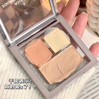 Tiktok hot model# Its very moist and easy to look off! Three-color concealer plate cover spots brighten dark circles under the eyes face cover tear groove acne marks 8.15zs