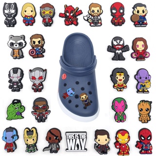 การ์ตูน Hulk Batma Crocs Jibbits Iron Man อุปกรณ์เสริมรองเท้า Superman Marvel Jibitz Croc Pin Captain America Jibits Crocks สําหรับผู้หญิง ตกแต่งรองเท้า