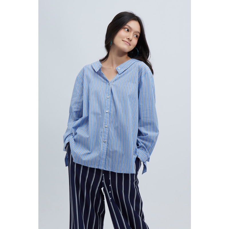 ESP เสื้อเชิ้ตลายทาง ผู้หญิง สีน้ำเงินเฉดกลาง | Striped Shirt Blouse | 5819