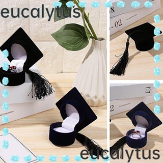 Eucalytus1 กล่องแหวนหมั้น กล่องของขวัญแต่งงาน แสดงหมวกจบการศึกษา