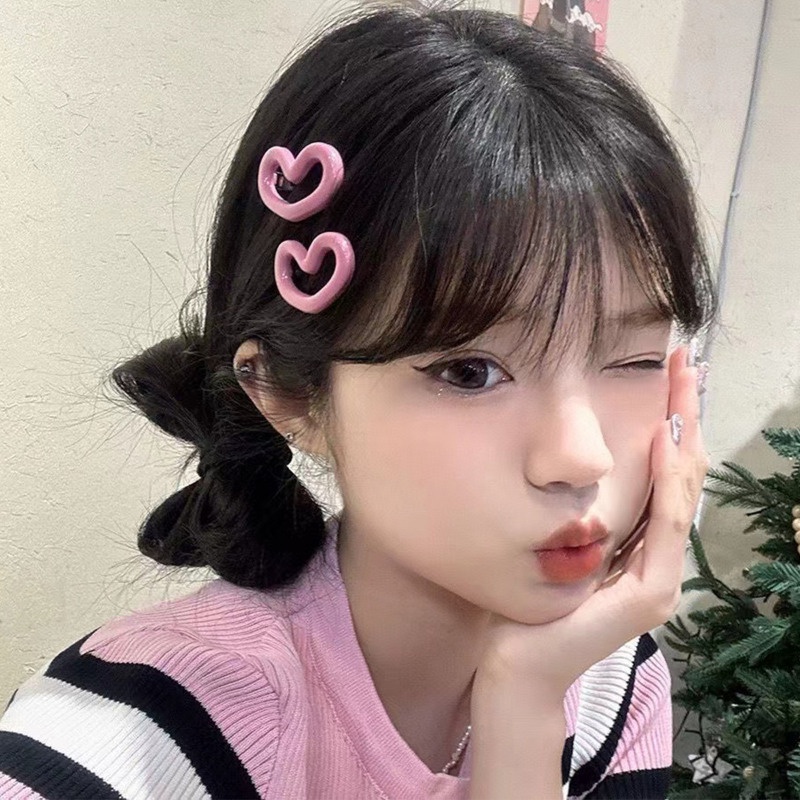 กิ๊บติดผม รูปดาว น่ารัก หวานแหวว / กิ๊บติดผม สีชมพู Y2K สําหรับผู้หญิง / กิ๊บติดผม เรียบง่าย / กิ๊บติดผม / เครื่องประดับผม หรูหรา / เครื่องประดับผมยอดนิยม