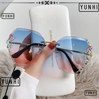 Yunhi แว่นตากันแดด UV400 ประดับพลอยเทียม สไตล์เรโทร สําหรับผู้หญิง