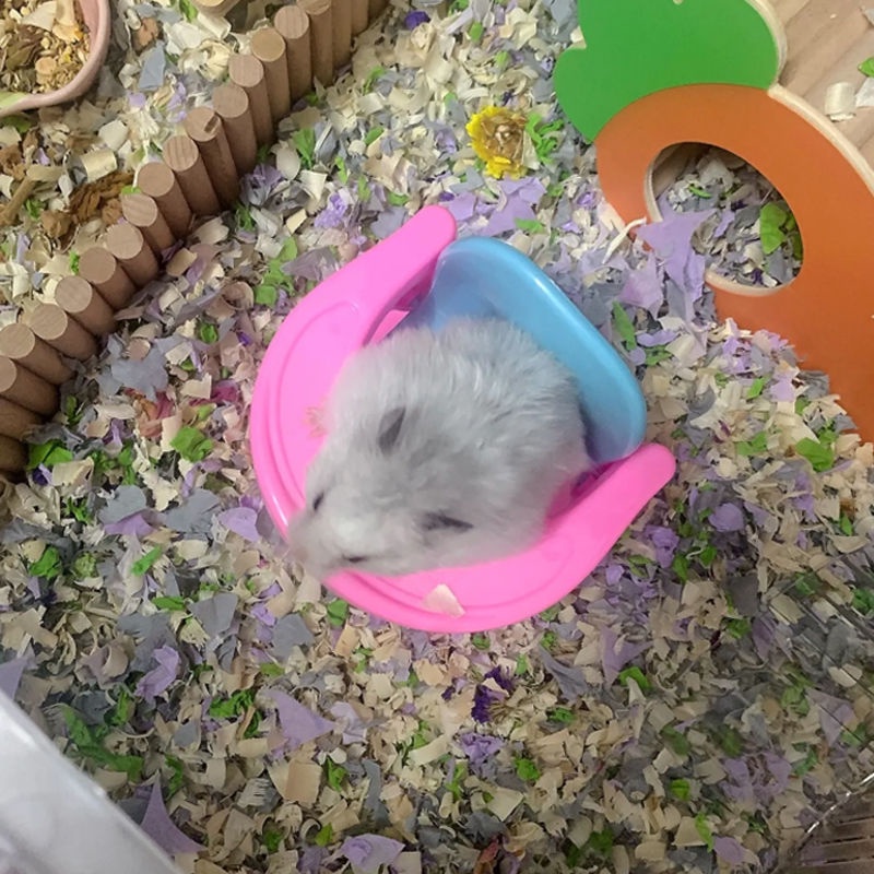 ของเล่นหนูแฮมสเตอร์ หนูแฮมสเตอร์น้อยรถเข็นที่นั่งขนาดเล็กของเล่นสนุกโต๊ะรับประทานอาหารสัตว์เลี้ยง