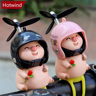 Hotwind ของเล่นตุ๊กตาหมูน้อยน่ารัก สีชมพู พร้อมใบพัดหมวกกันน็อค สําหรับตกแต่งรถยนต์ K5M9