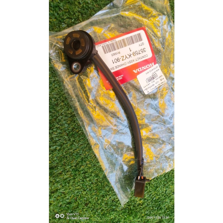 - สวิทช์บอกตำแหน่งเกียร์ อะไหล่แท้ HONDA 35759-KYZ-901 WAVE125i 2012, 2019