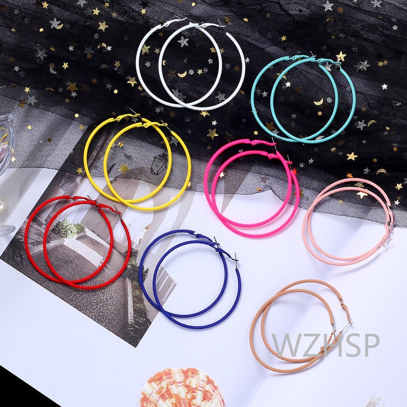 ต่างหูห่วงขนาดใหญ่สีแคนดี้, เครื่องประดับหูแฟชั่นอเนกประสงค์ของผู้หญิง, เครื่องประดับวงกลมกลมใหญ่ยุโรปและอเมริกา