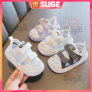 【Suge】รองเท้ากีฬาลําลอง ผ้าตาข่าย ระบายอากาศ สีขาว สไตล์เกาหลี เหมาะกับฤดูร้อน สําหรับเด็กผู้ชาย และผู้หญิง