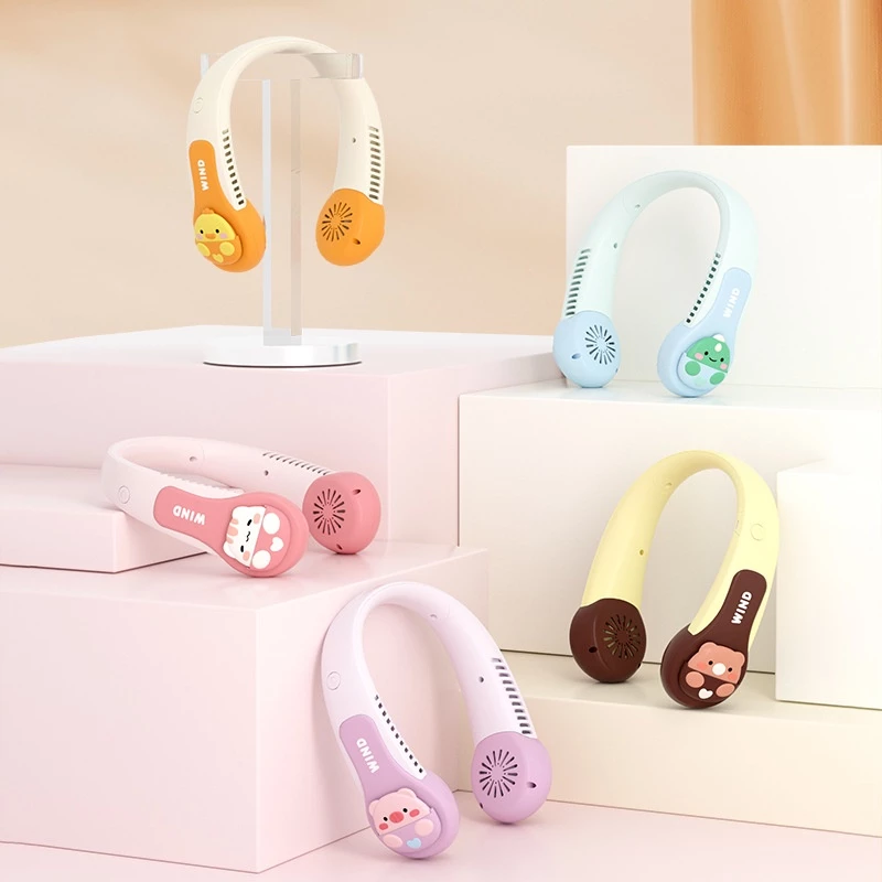 พร้อมส่ง!!พัดลมคล้องคอลายการ์ตูน พัดลมพกพา พัดลมห้อยคอ ไม่ต้องถือ 1200m พัดลมระบายความร้อน ชาร์จUSB ปรับลมได้ 3 ระดับ