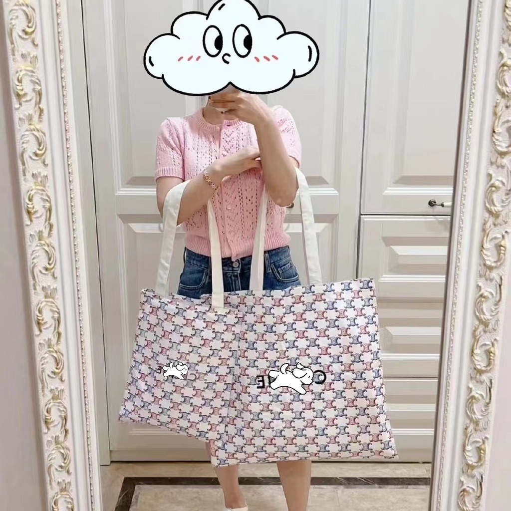 Pop-up Shop Limited กระเป๋าสะพายไหล่ ผ้าแคนวาส ทรงโท้ท พิมพ์ลายโลโก้ สีฟ้า แดง ขาว เรียบง่าย เหมาะกับการพกพาเดินทาง (S/L)