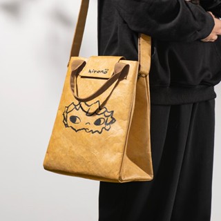P POP MART HIRONO Originals-Dupont ถุงกระดาษ Ono Merchandise Derivatives กระเป๋าเมสเซนเจอร์ ATVX