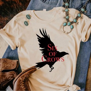 เสื้อยืด พิมพ์ลายกราฟฟิค Six of Crows สําหรับผู้หญิง