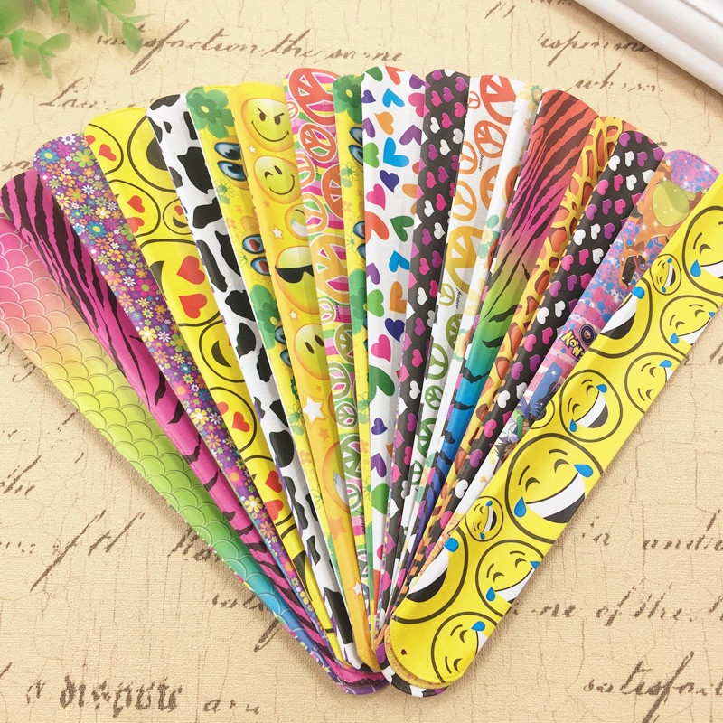 สร้อยข้อมือแบบยืดหยุ่น 21.8cm LYAN SHOP