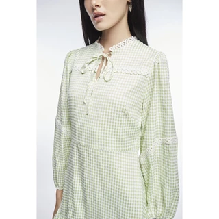 EP เดรสสั้นลายตารางแต่งลูกไม้ ผู้หญิง สีเขียว | Checkered Dress with Lace Detail | 04713