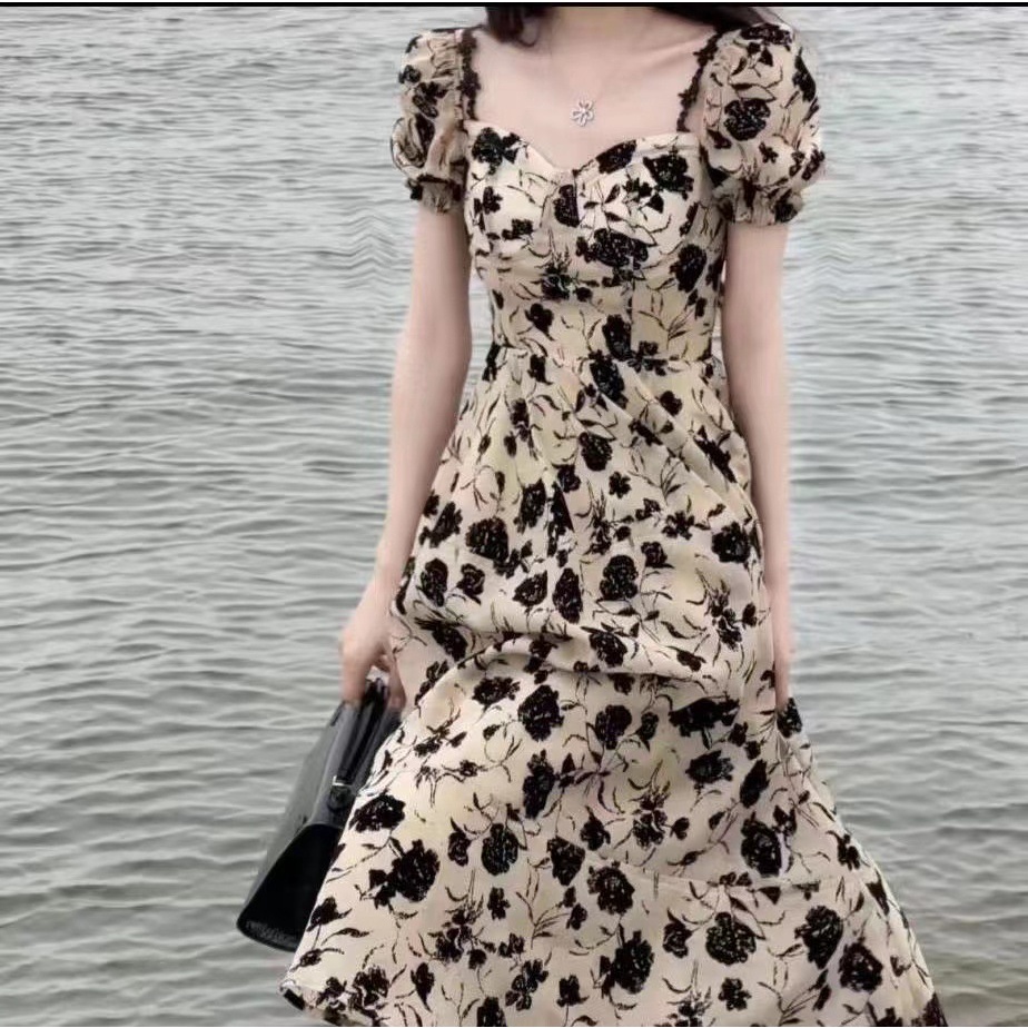 ชุดเดรสลายดอกไม้ เดรสแขนสั้น P06094