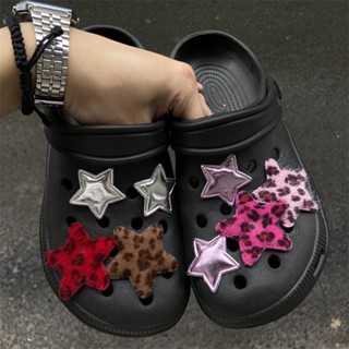 CROCS เครื่องประดับ จี้รูปกระดูกสุนัข และกระต่าย ประดับสายโซ่ สีรุ้ง สไตล์เกาหลี สําหรับผู้หญิง