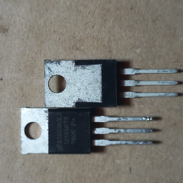 IC Regulator LM7805 LM7905 ตัวแบ่ง L7805 L7905 7805 7905 TR 1set 1 ชุด - LM7805