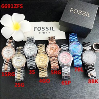 Fossil นาฬิกาข้อมือควอตซ์ลําลอง สายหนัง หน้าปัดกลม ประดับเพชร เหมาะกับของขวัญวันเกิด สําหรับผู้ชาย และผู้หญิง