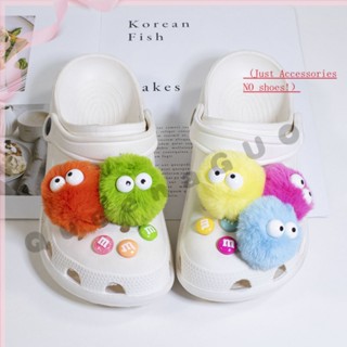 Plush fairy shoe buckles CROCS Jibbitz set（ไม่รวมรองเท้า）รองเท้าแตะ Crocs Jibitz  ประดับขนเฟอร์   เหมาะกับของขวัญปาร์ตี้ สําหรับผู้หญิง