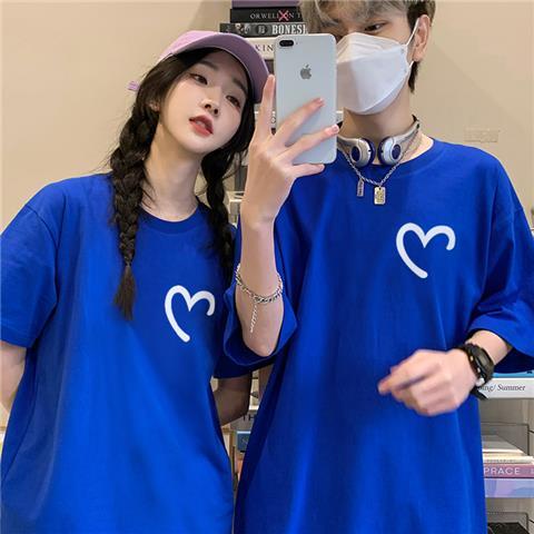 คู่รักสวมฤดูใบไม้ผลิและฤดูร้อน 2022 เทรนด์ใหม่เสื้อยืดแขนสั้นสีน้ำเงิน Klein สุทธิสีแดง ins ถนนทอ