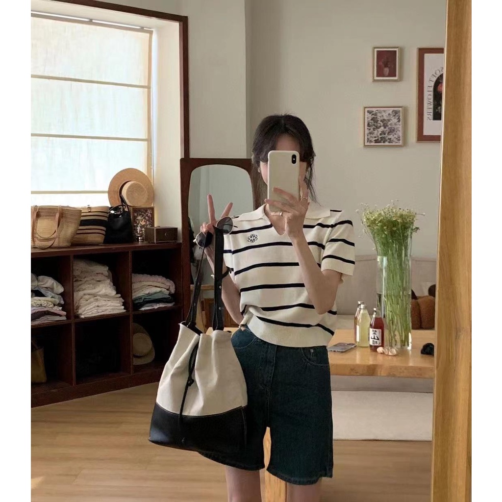 Lune_Grace.18013#เสื้อแขนสั้นคอปกลายทาง ผ้าไหมพรมผ้ายืดได้เยอะ แต่งลายปักที่หน้าอก สไตล์เกาหลี สวยมาก - รูปที่ 3