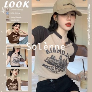 Solenne  เสื้อครอป เสื้อยืดผู้หญิง ครอป baby tee สาวเรโทร 2023 NEW Style Unique สวยงาม Chic Trendy A99J2Z6 36Z230909