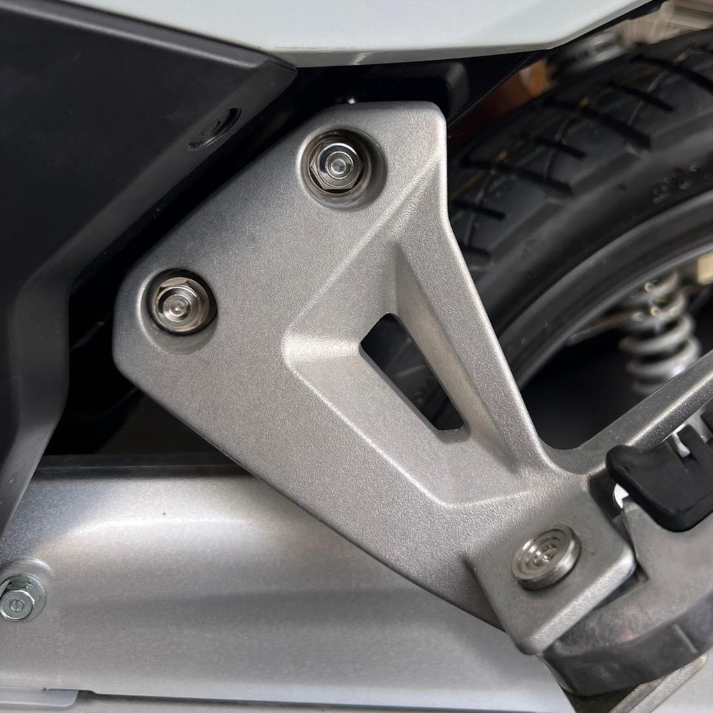 น็อตสเตย์พักเท้า ชุด4ตัว W110i W125i LED 2023 W125ปลาวาฬ W125 2012-2023 //ta_to