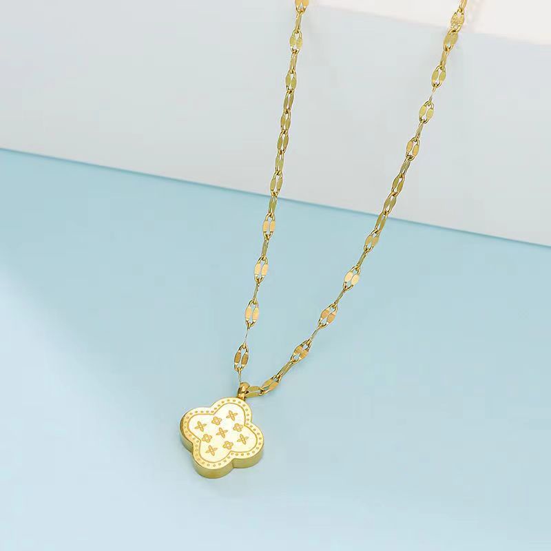 ใหม่แฟชั่น Four-Leaf Clover จี้สร้อยคอ Simple All-Match สแตนเลสชุบ 18K Gold เครื่องประดับ
