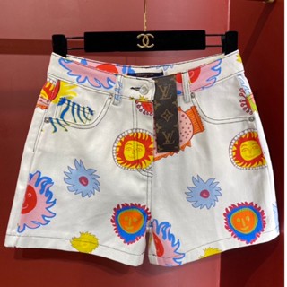 ♥ เช็คสินค้าก่อนสั่ง LOUIS VUITTON X YK SHORT PANT กางเกงขาสั้น ลวดลายสดใส ลายใหม่ สีขาว หลุยส์