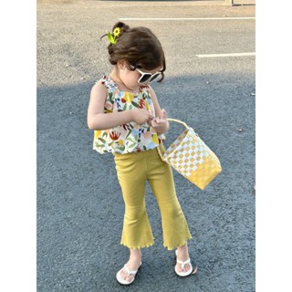 Childrens sling suit 2023 summer new Korean version of girls sleeveless shirt denim shorts two-piece holiday style