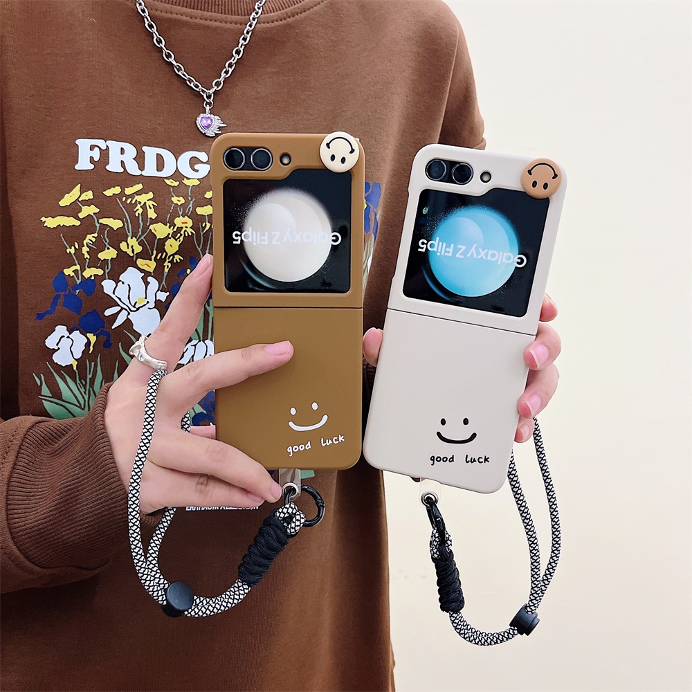 เคสโทรศัพท์มือถือ pc แข็ง ผิวด้าน บางมาก ลายหน้ายิ้มน่ารัก 3D พร้อมเชือกคล้องมือ สําหรับ Samsung Galaxy Z Flip 5 4 3
