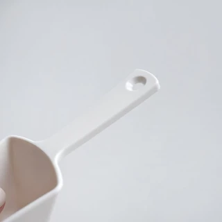 Omocha | Ice Scoop ที่ตักน้ำแข็ง ที่ตักแป้ง ที่ตักธัญพืช ที่ตักอาหารแห้ง (เซท 2 ชิ้น)