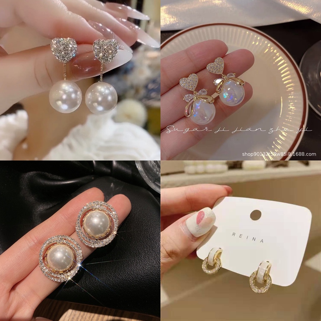 เข็มเงิน Retro สีเขียวเพชร-Studded ฟอยล์สีทองเรซิ่นต่างหูแฟชั่นต่างหู Niche Light Luxury Classy ต่างหูขายส่ง