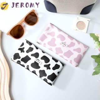 Jeromy เคสแว่นตาหนัง แบบพกพา ฝาครอบป้องกัน ลายวัวนุ่ม กันน้ํา สําหรับผู้ชาย ผู้หญิง เคสป้องกันแว่นตา