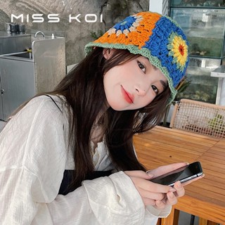 Misskoi [พร้อมส่ง] หมวกบักเก็ต ผ้าวูลถัก ฉลุลาย ลายดอกไม้ สไตล์ญี่ปุ่น แฟชั่นฤดูร้อน ฤดูใบไม้ร่วง ฤดูหนาว สําหรับผู้หญิง