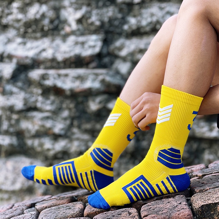 ถุงเท้าบาสเก็ตบอล James Kobe NBA Lakers American Low-Top High Socks ถุงเท้ากีฬา