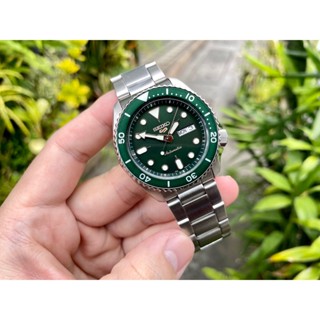 (ประกันศูนย์ไทย) Seiko 5 Sports รุ่น SRPD63K (เขียวทอง)