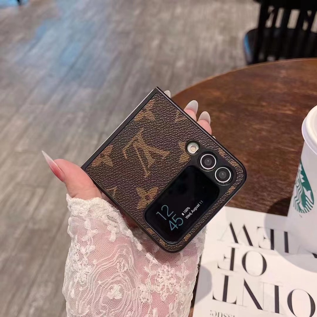 SAMSUNG สําหรับSamsung Galaxy Z Flip 1 2 3 4 5 6 7 คลาสสิกVINTAGE Design PUหนังกันกระแทกสําหรับSamsung Galaxy Z Flip7 ออกแบบเฉพาะพับฝาครอบโทรศัพท์ด้านหลัง