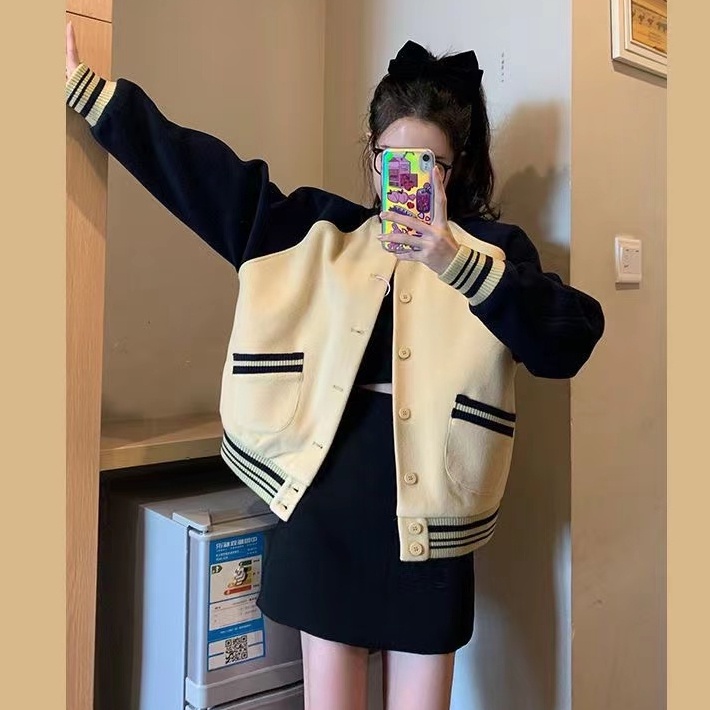 เสื้อแจ็กเก็ตเบสบอลลําลอง แขนยาว ลายทาง ทรงหลวม สีพื้น แฟชั่นสําหรับผู้หญิง