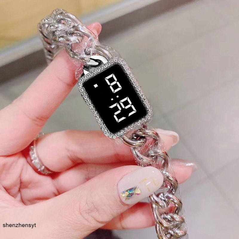 Skmei นาฬิกาข้อมือดิจิทัล อเนกประสงค์ กันน้ํา แฟชั่นสําหรับผู้ชาย