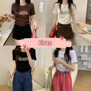 Elves✨พร้อมส่ง✨ เสื้อไหมพรม แขนสั้น ลายสกีนตัวอักษร คอกลม ดีเทลรูดข้างสองข้าง ~52169~ -