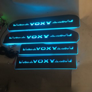 แผ่นกันรอยประตูรถยนต์ led สําหรับ Toyota NOAH VOXY 70