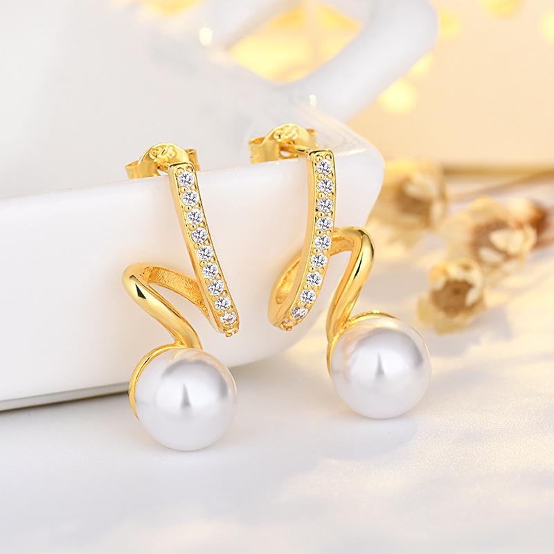 Seven-mile Rhythm ต่างหูสตั๊ดผู้หญิง Niche High-end French Vintage หรูหราอารมณ์ประณีตต่างหูมุก