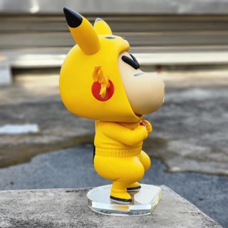 ตุ๊กตาฟิกเกอร์ Crayon Shin Chan cos Pokemon Pichu Little Fire Dragon น่ารัก สําหรับตกแต่งรถยนต์