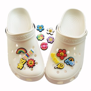 จี้รูปอมยิ้ม หมี Jbitz น่ารัก อุปกรณ์เสริม สําหรับตกแต่งรองเท้า Crocs Flower Jibits Charm Pin Drew House