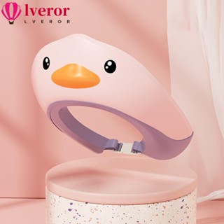 Lveror หมวกอาบน้ําเด็ก หมวกอาบน้ํา PVC ป้องกันหู หมวกสระผม หมวกกันน้ํา ปรับได้ หมวกสระผมเด็ก