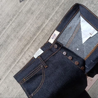 (พร้อมส่ง)กางเกงยีนส์ทรงกระบอกผ้าหนังไก่ Jeans ผ้าหนา 18 OZ หนาที่สุดในตลาด