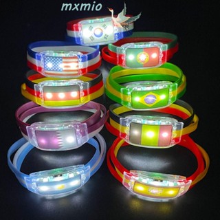 Mxmio 2022 สร้อยข้อมือ จี้ธงชาติฟุตบอล มีไฟ LED เรืองแสง เรียบง่าย เครื่องประดับ สําหรับงานปาร์ตี้